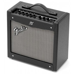 Аренда гитарного комбика Fender Mustang