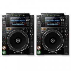 Два проигрывателя для ди-джеев Pioneer СDJ-2000