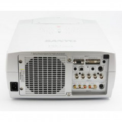 Прокат проектора Sanyo PLC-XP56