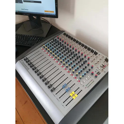Soundcraft Spirit E12